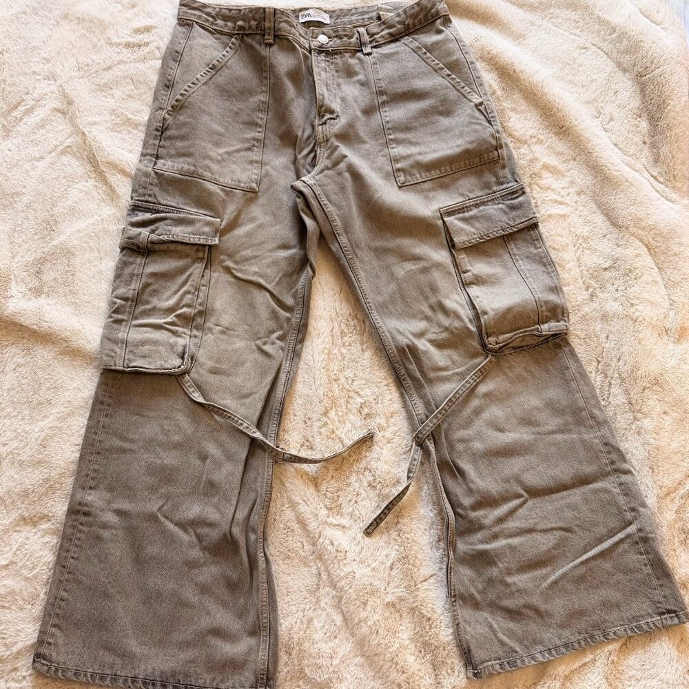 The Zara Women's Grey Straight Wide Leg Mid Rise Baggy Cargo Denim Jeans Pants